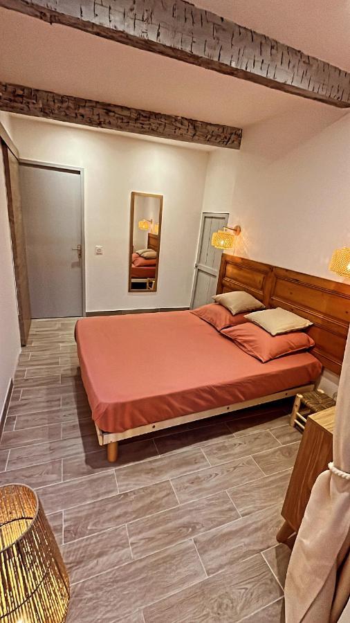Appartement T2 Centre Village Cucuron Eksteriør bilde
